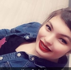 Meet your Posher, Norma